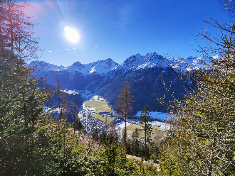 view to S/SW over Längenfeld